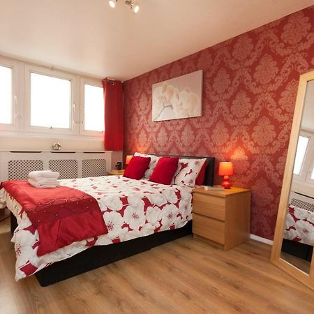 Victoria Centre Apartments In The Victoria Centre Shopping Centre - Nottingham City Centre - 24 Hour Access - Most Central Location, Kitchen - Sunday Check-Out 1Pm - Opposite Hilton By Restaurants & Shops - Outdoor Parking Cars Or Vans Five Pounds A Exterior foto