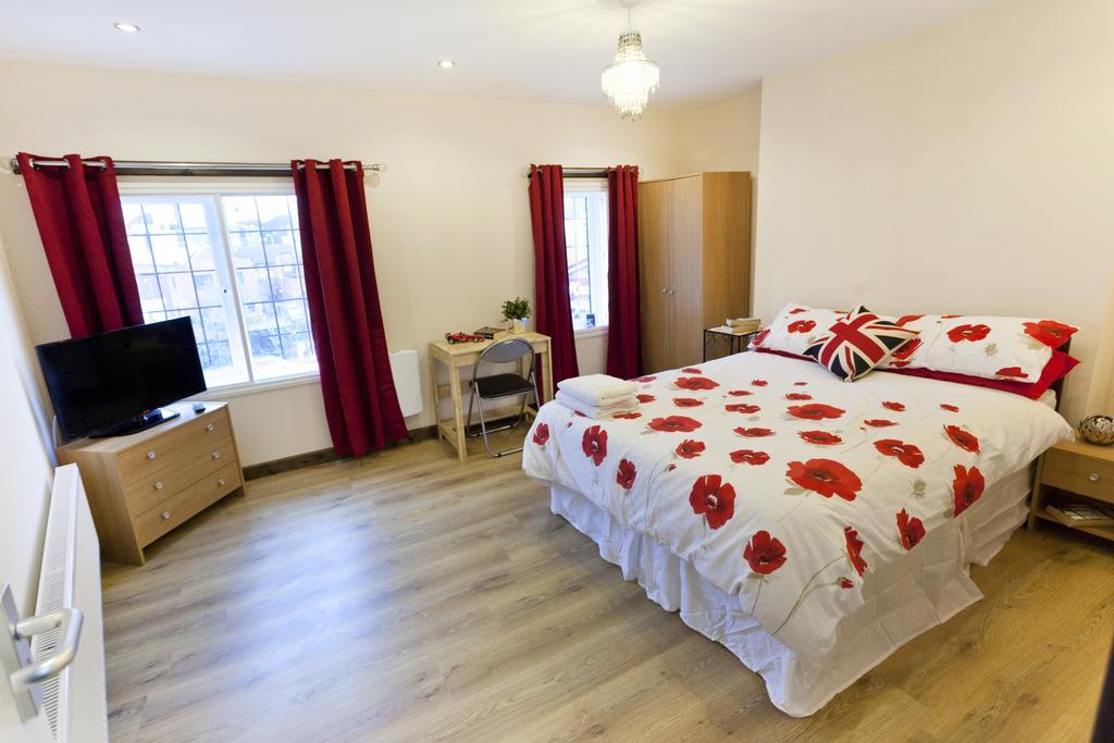 Victoria Centre Apartments In The Victoria Centre Shopping Centre - Nottingham City Centre - 24 Hour Access - Most Central Location, Kitchen - Sunday Check-Out 1Pm - Opposite Hilton By Restaurants & Shops - Outdoor Parking Cars Or Vans Five Pounds A Habitación foto