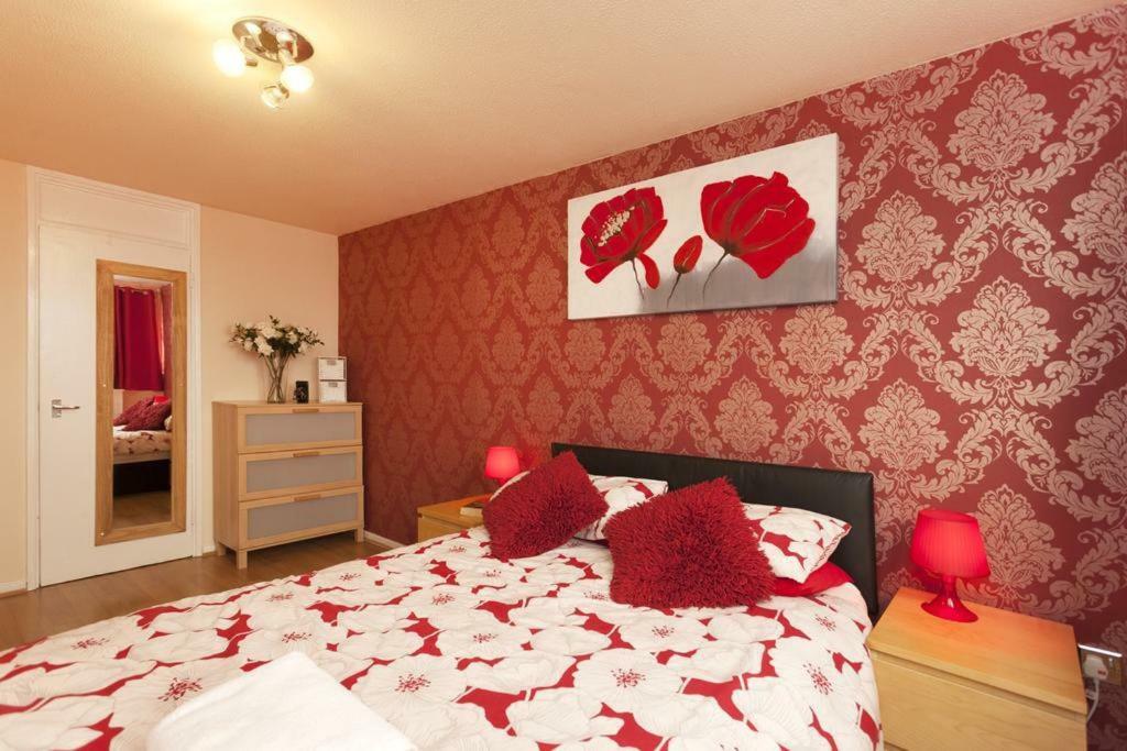 Victoria Centre Apartments In The Victoria Centre Shopping Centre - Nottingham City Centre - 24 Hour Access - Most Central Location, Kitchen - Sunday Check-Out 1Pm - Opposite Hilton By Restaurants & Shops - Outdoor Parking Cars Or Vans Five Pounds A Exterior foto